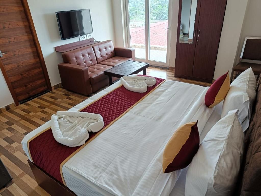 Nature's Trail EXECUTIVE ROOM WITH BALCONY 4