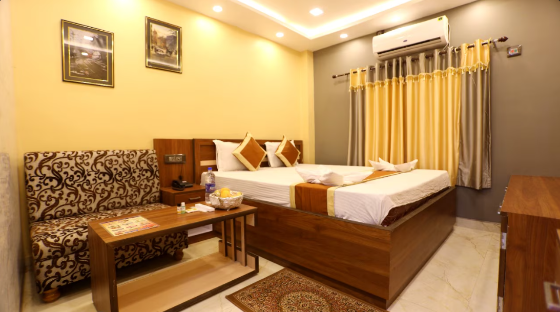 STANDARD AC DOUBLE BED ROOM