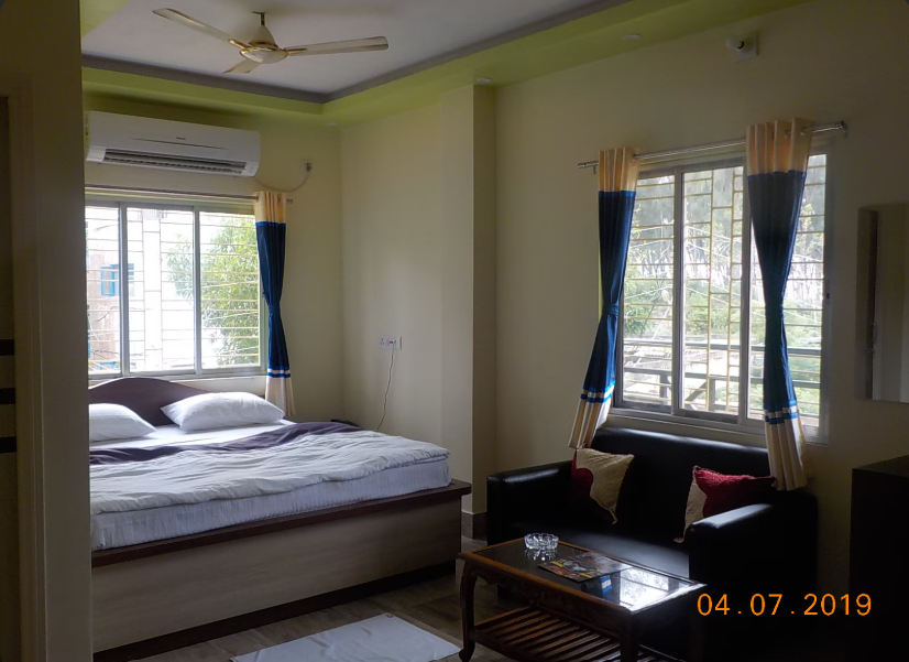 STANDARD AC DOUBLE BED ROOM