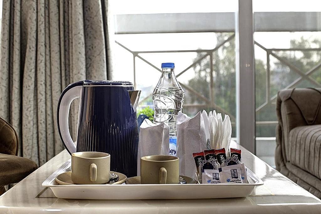 Sonesta Hotel and Apartments Studio 12