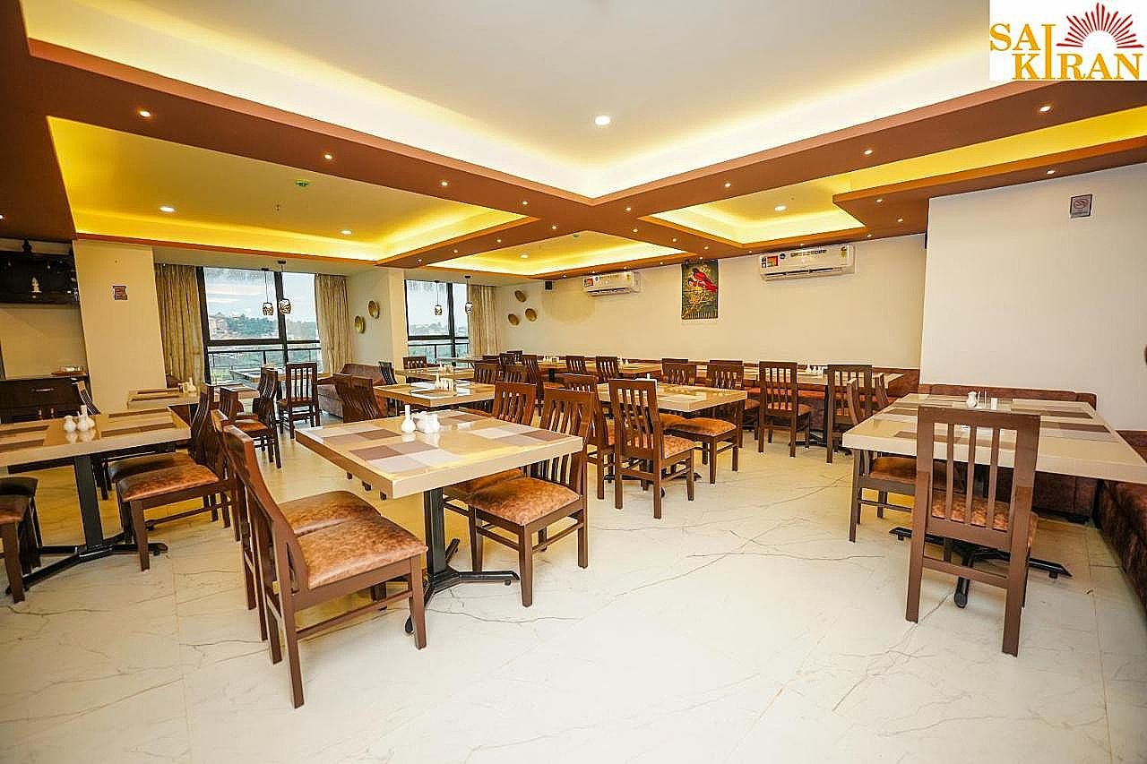 Food & Dining