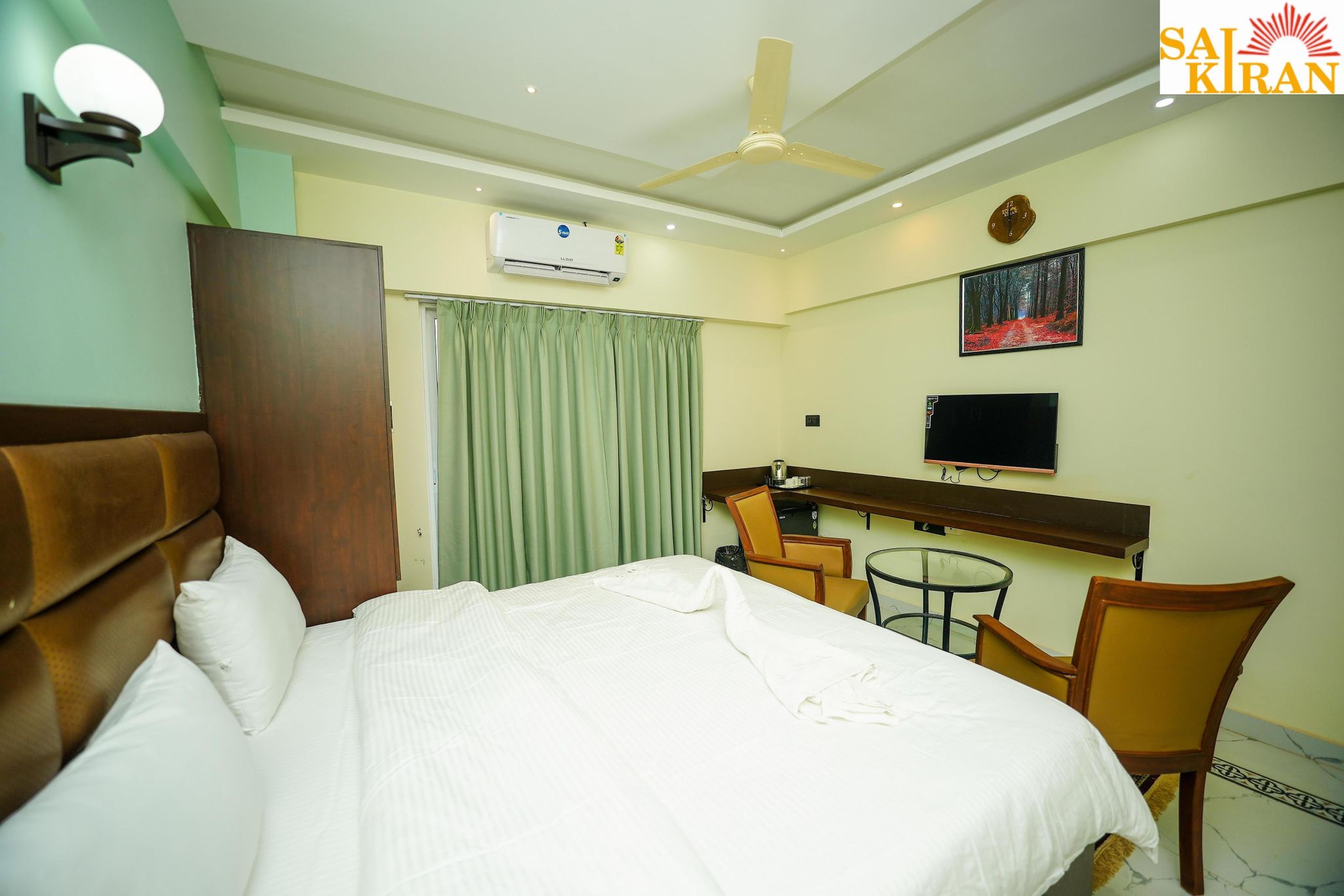 Super Deluxe Room