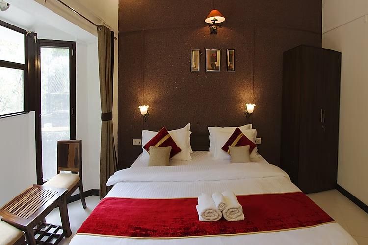 2 Bedroom Hall Apartment