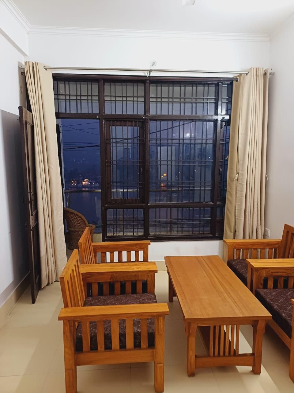 Mohini's Lake View Villa