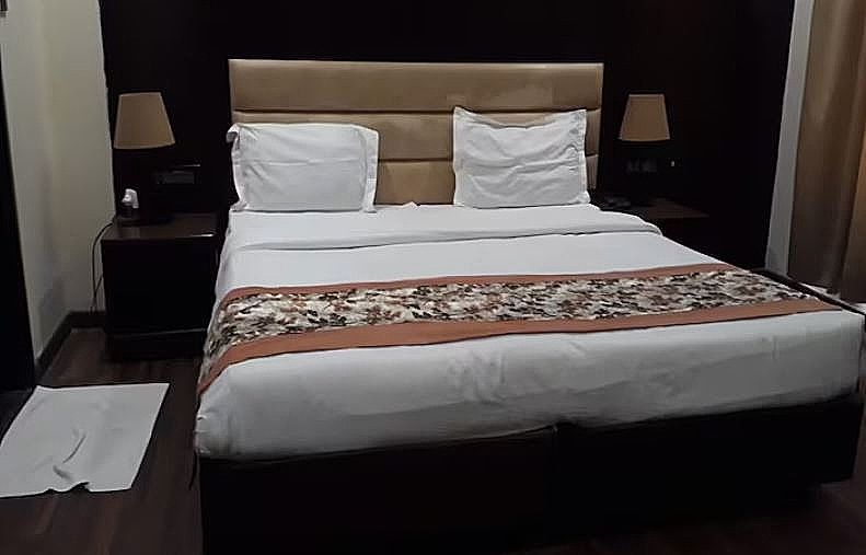 Star Stays Kaushambi Standard Double Room 2