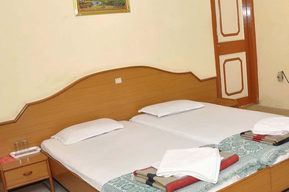 Hotel Madhuram Double Bed Non Ac 2