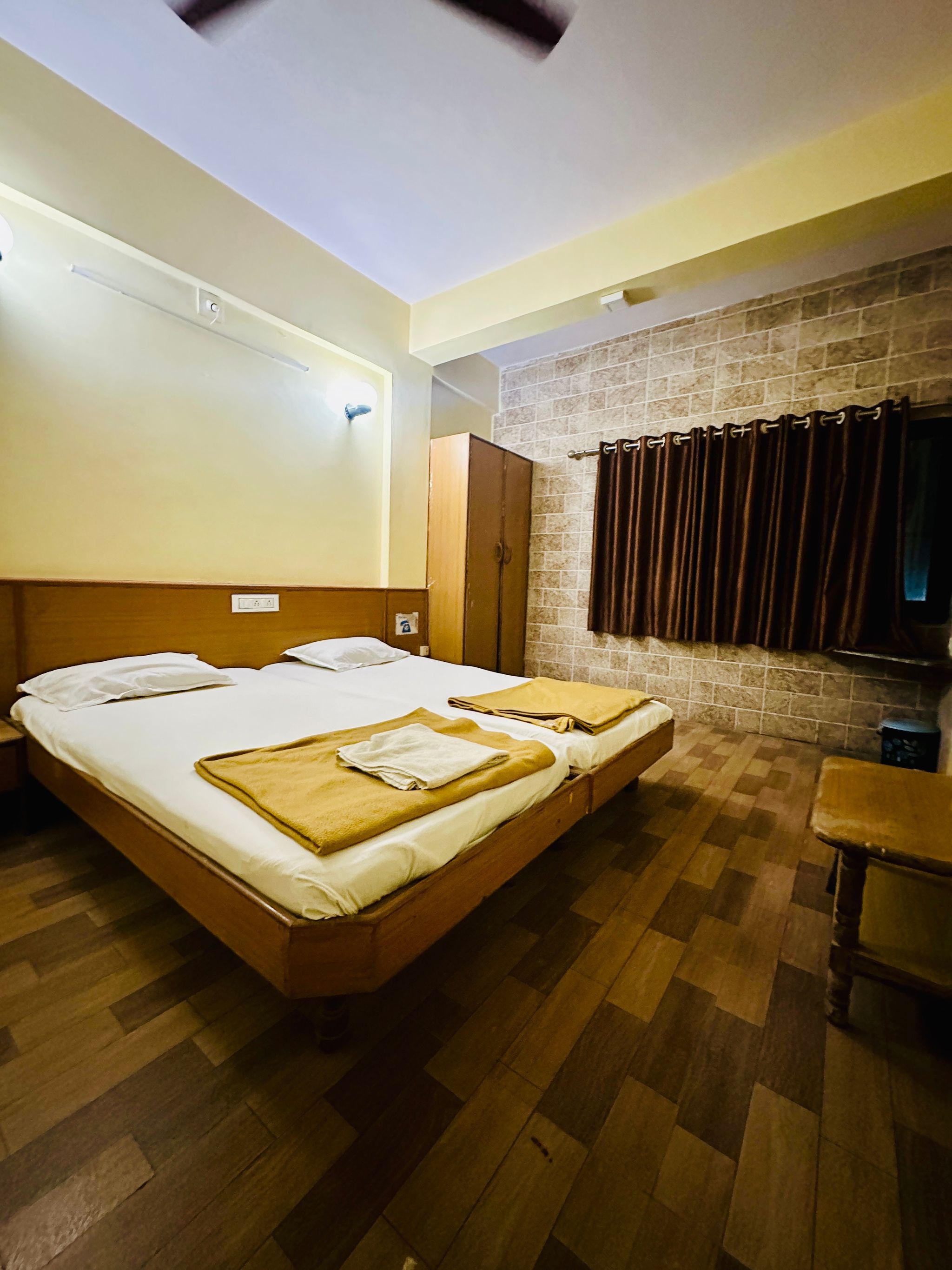 Hotel Madhuram Double Bed Non Ac 10