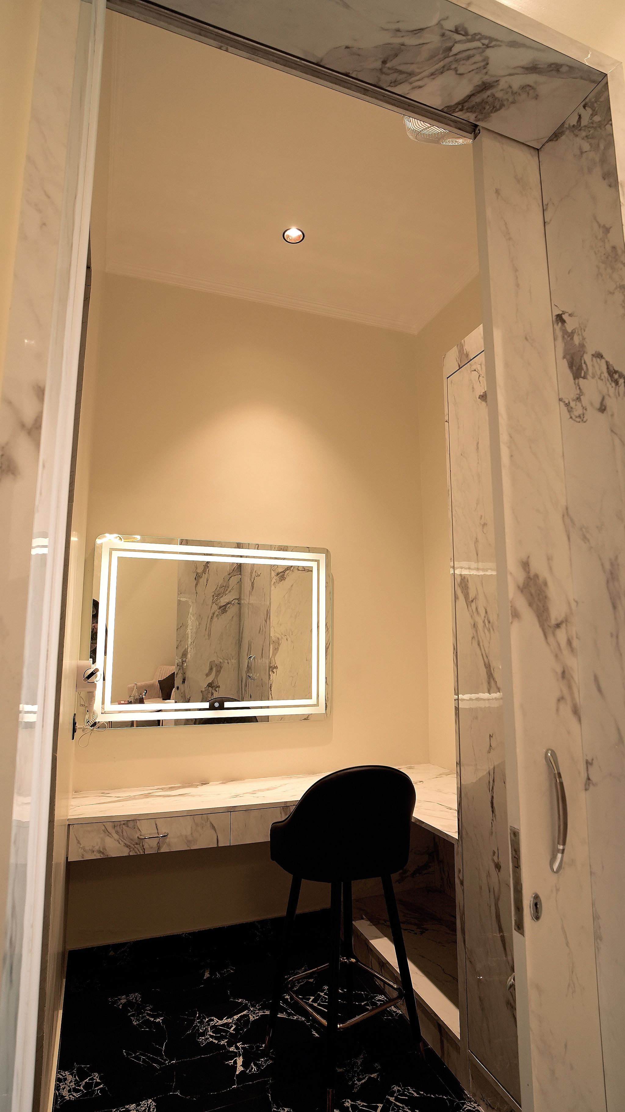 Sukoon Farm	 Luxury Rooms 10