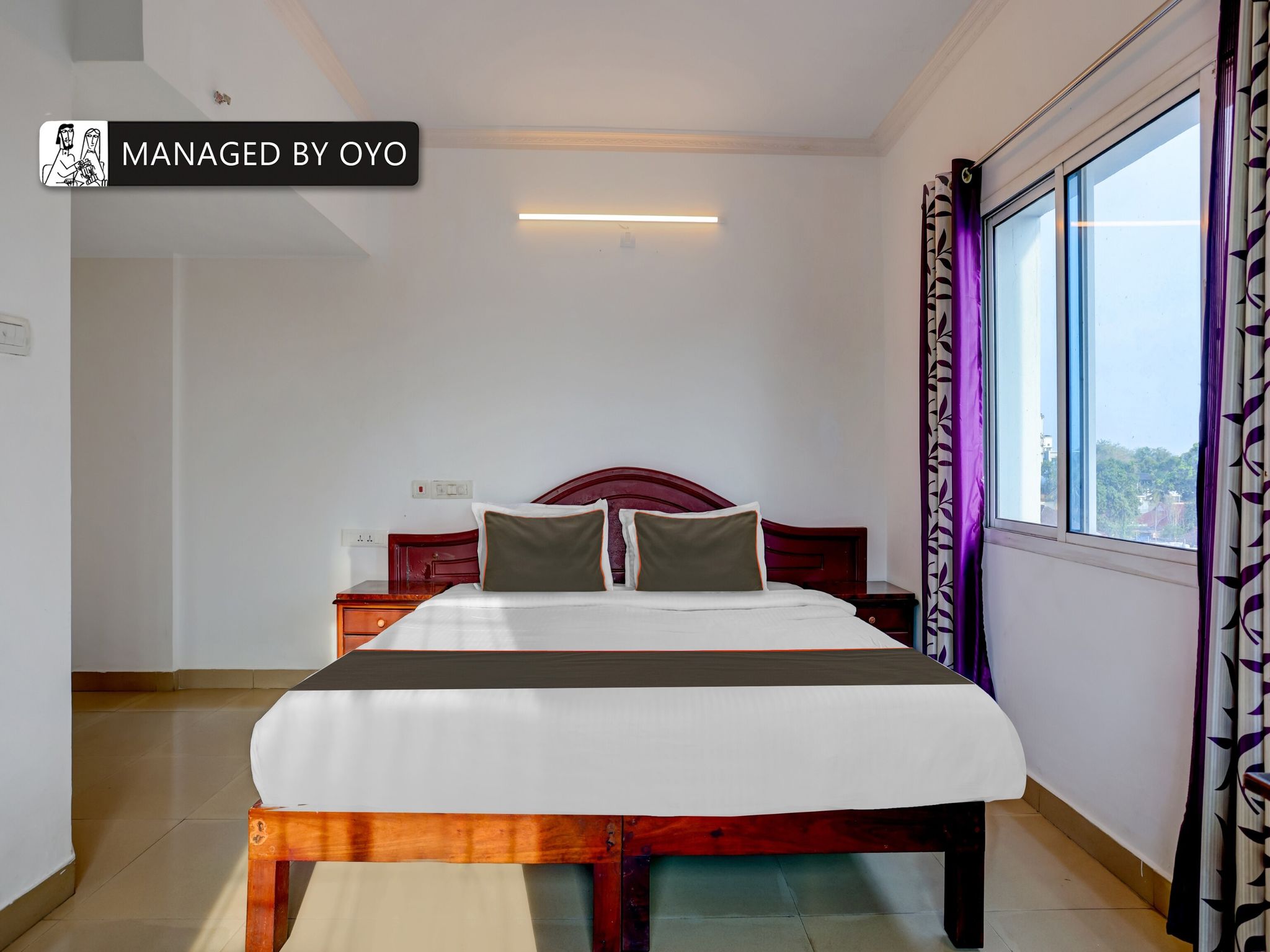 Collection O Thampanoor Classic 4