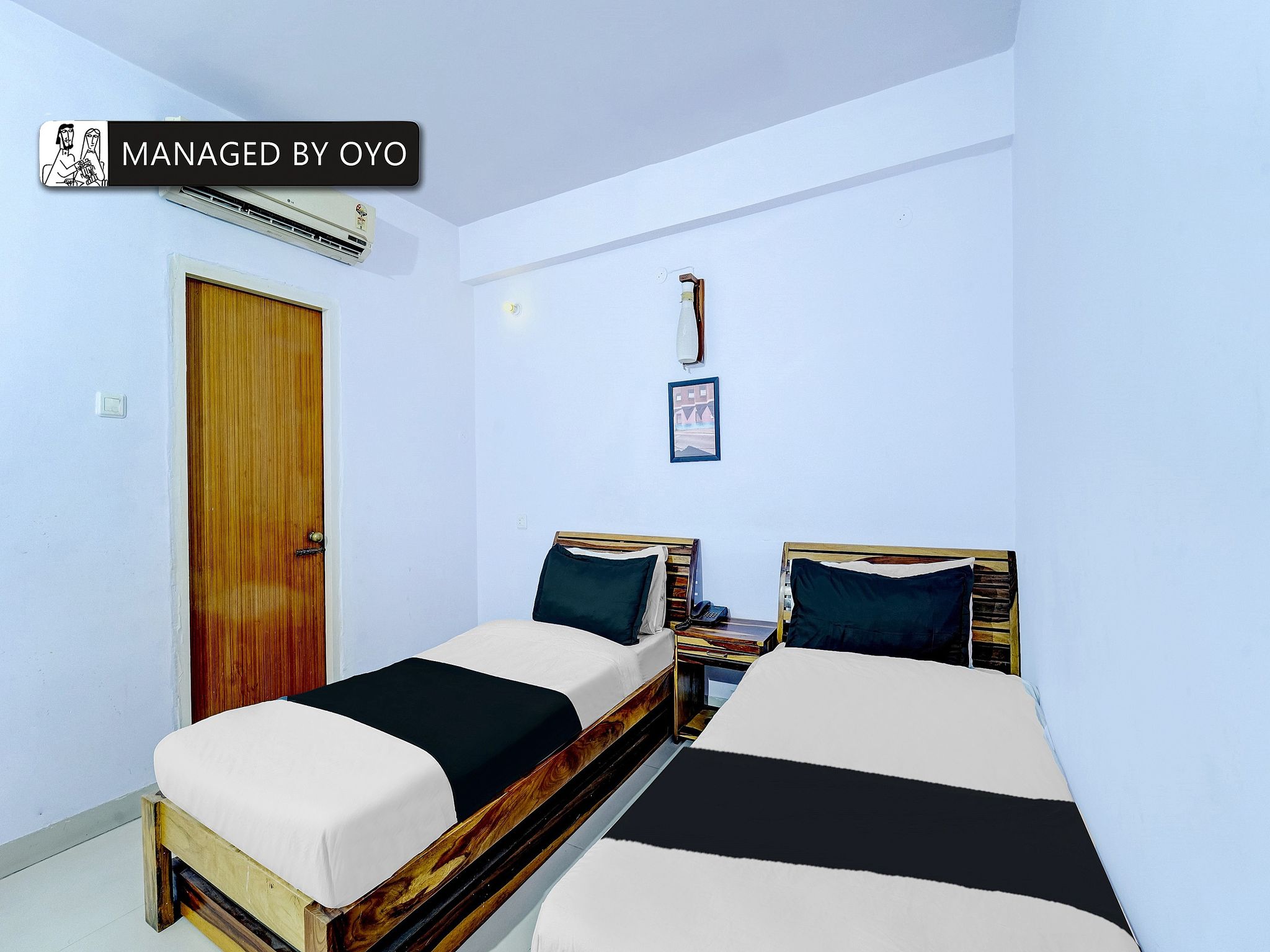 Super Collection O Rajendra Path Near Railway Station Classic