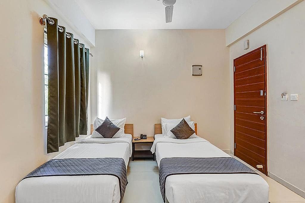 Twin Room Without Balcony 