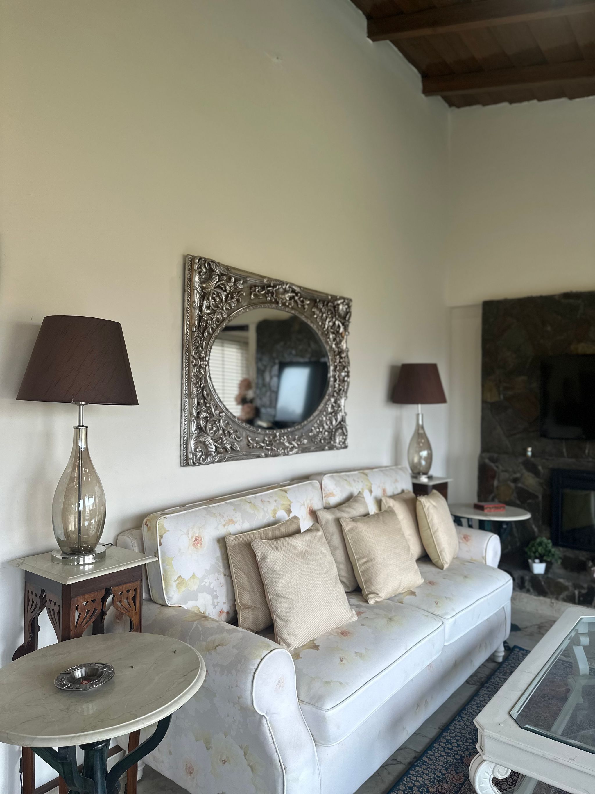 Luxsugero Penthouse Royal
