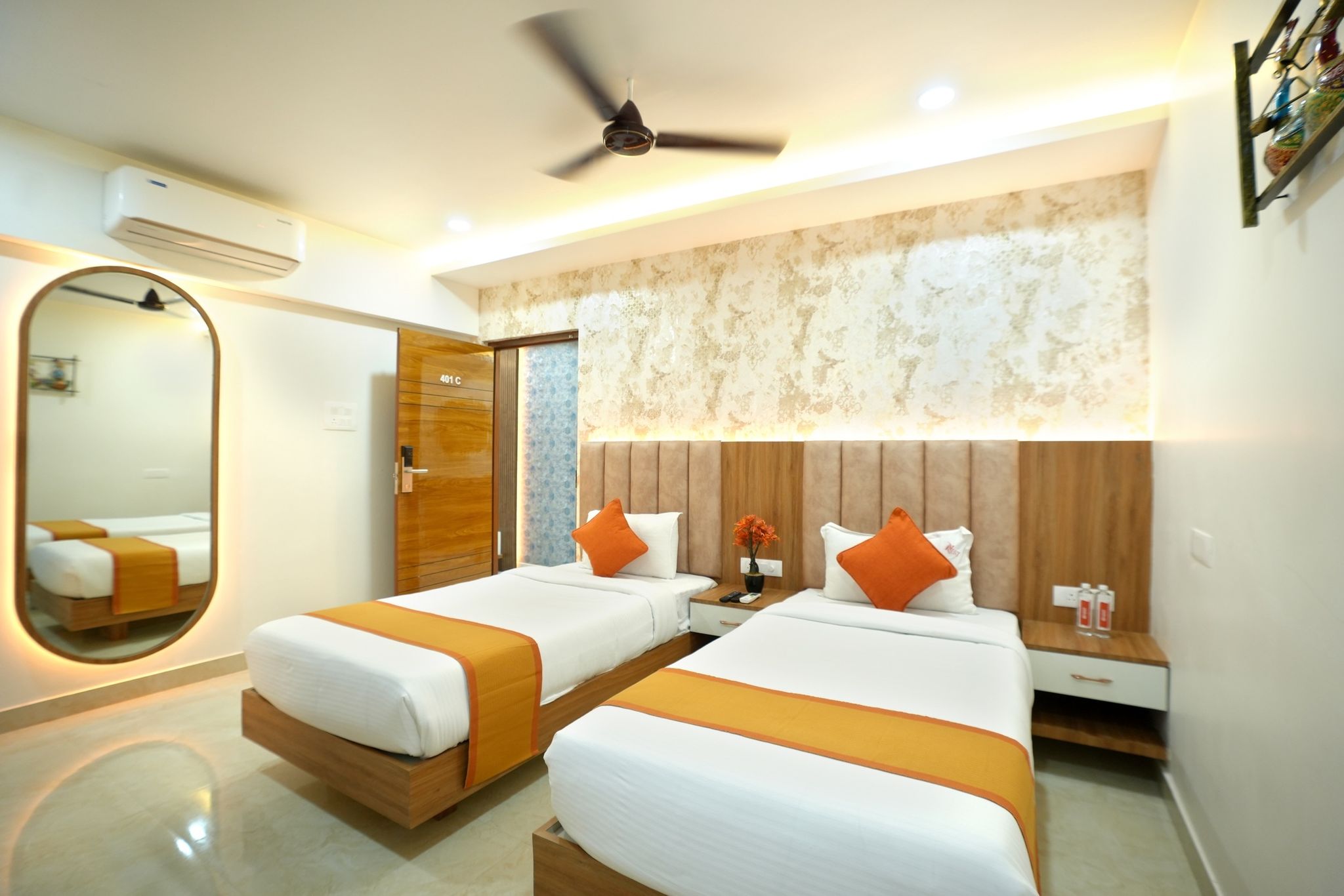 Hotel Viola Suites Madhapur, Serviced Apartment- 3BHK Twin Room  4