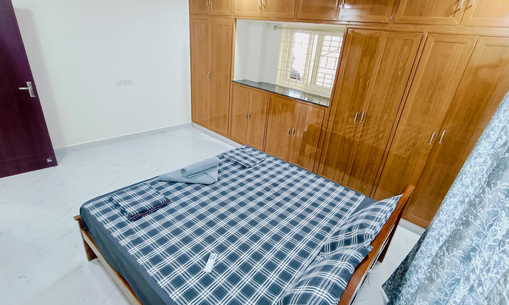Double Bed AC Apartment