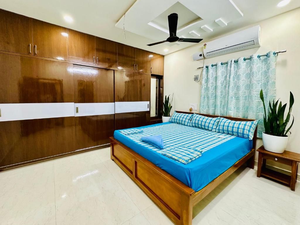 Double Bed AC Apartment