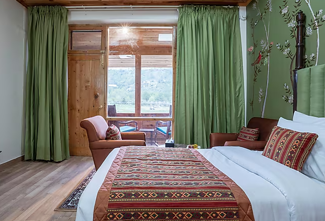 Deluxe Room with Valley View