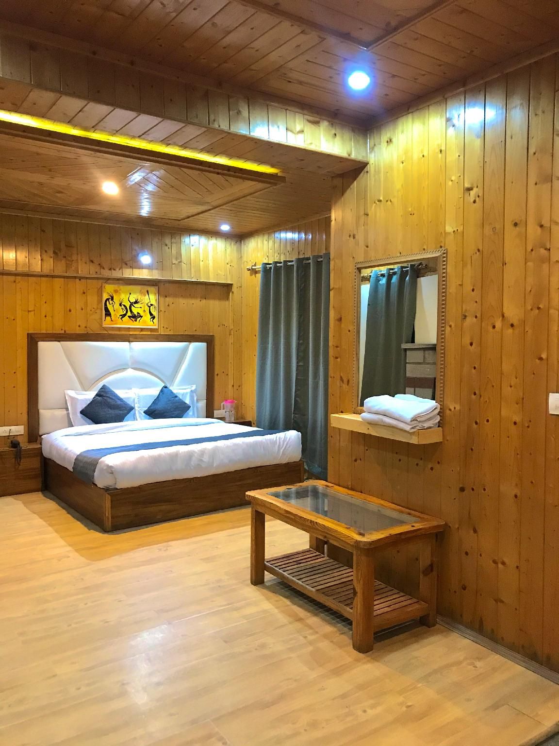 Deluxe - Smart Room with Double Bed
