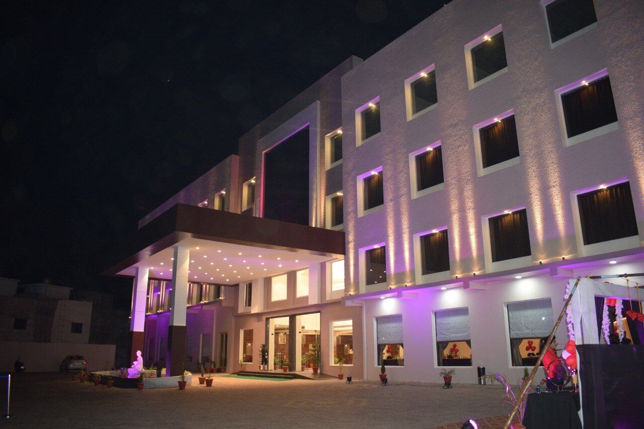 Hotel Exterior