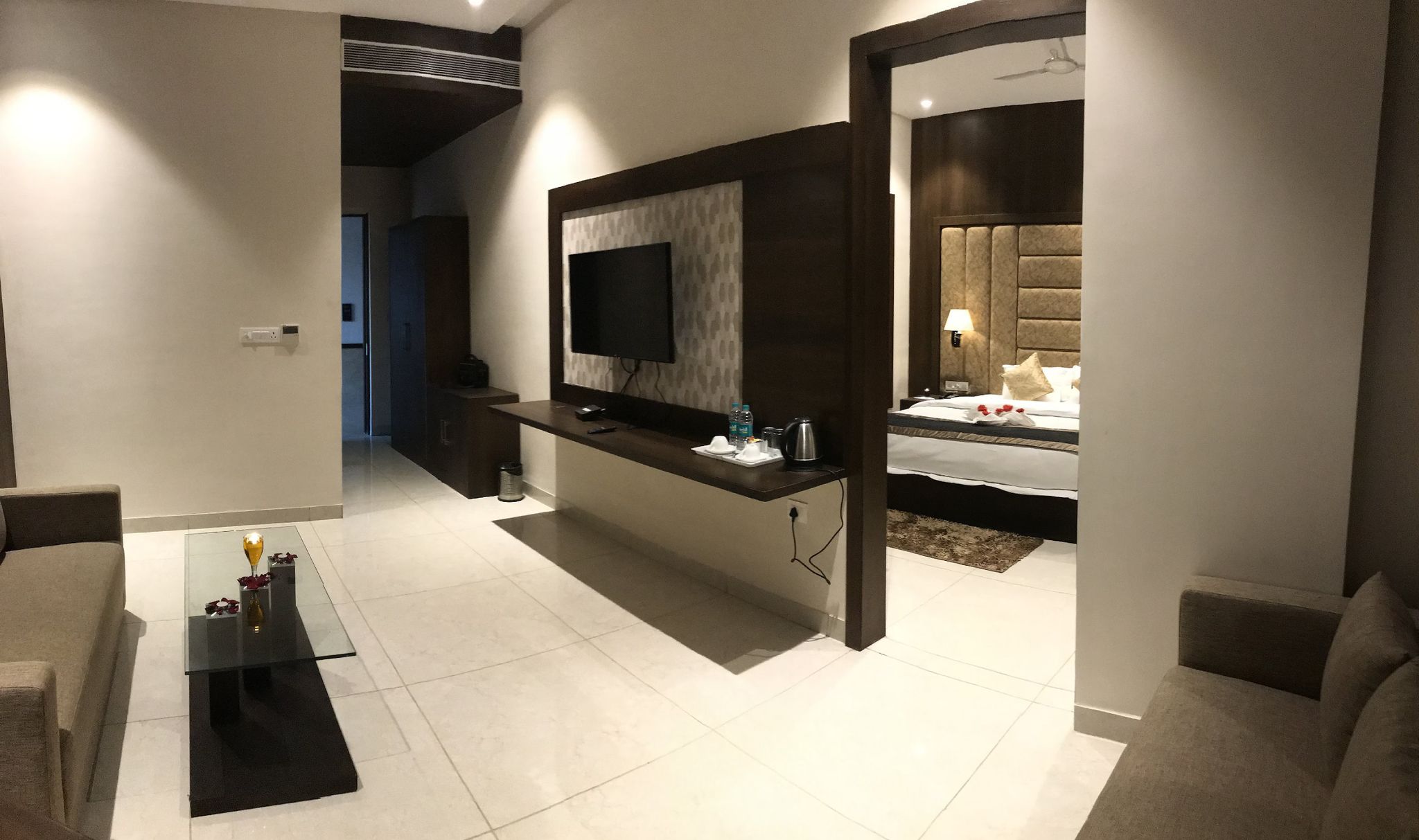 Hotel TGS Club Room 3