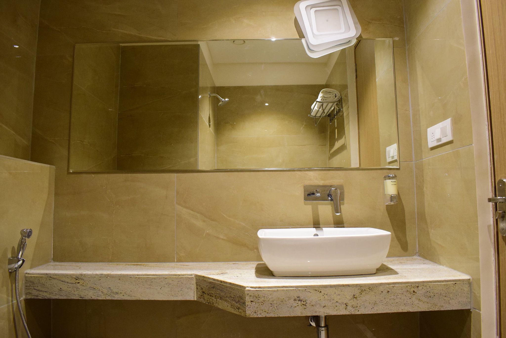 Hotel TGS Club Room 2