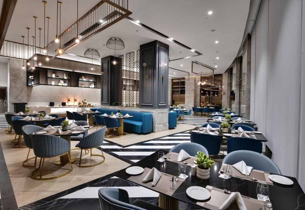 Food & Dining