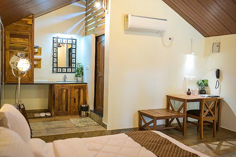 Champa Baag Resort Deluxe HUT 5