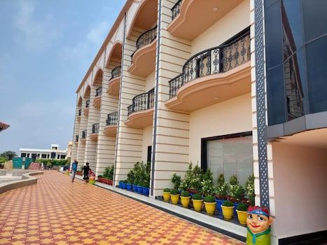 Hotel Exterior