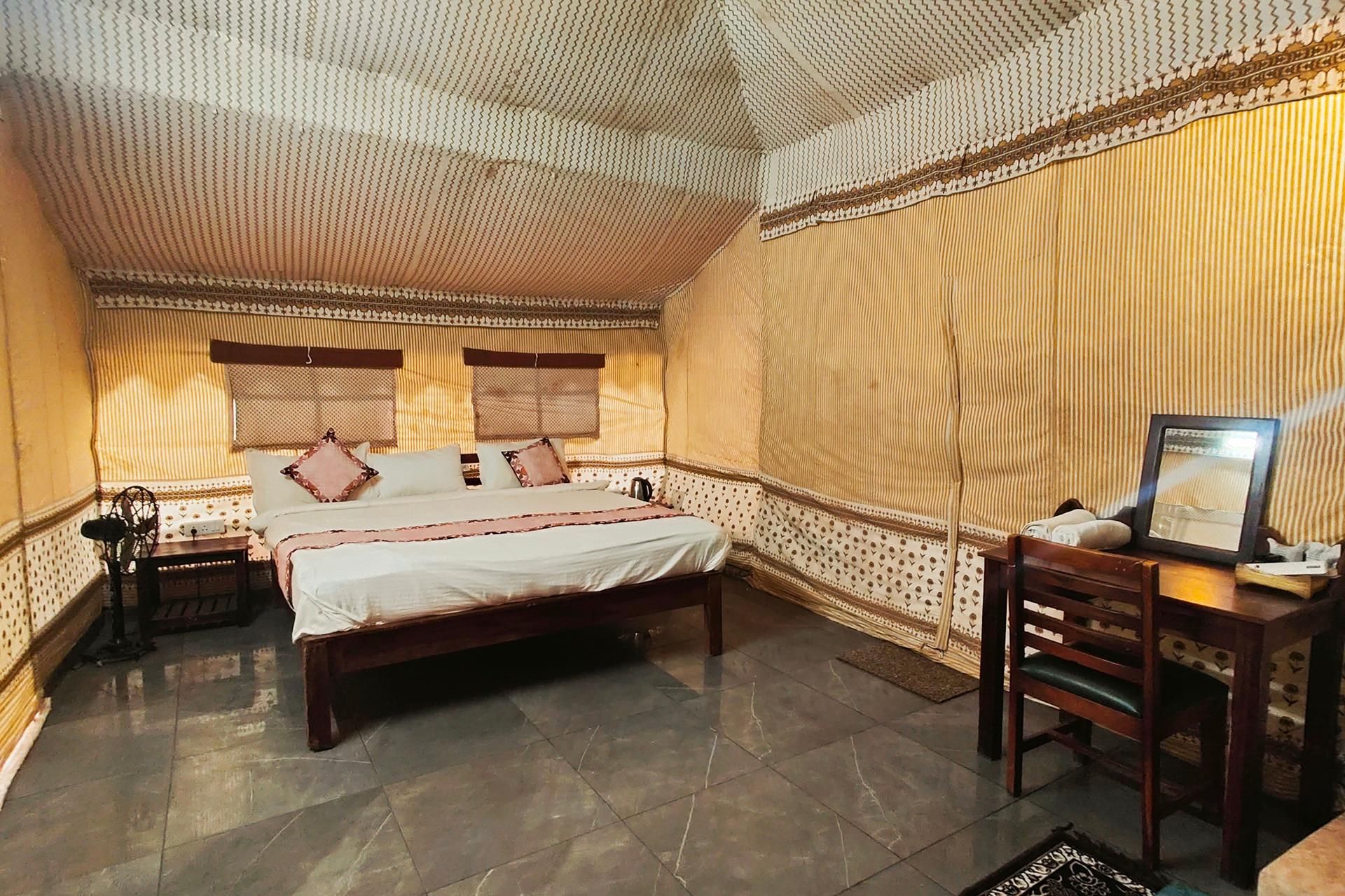 RiverView Tent Resort RIVERSIDE COTTAGE 2