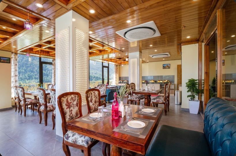 Food & Dining