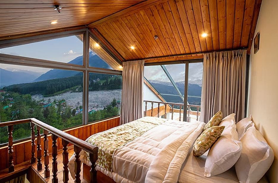 Duplex Family Suite Room (With Balcony & HillView)