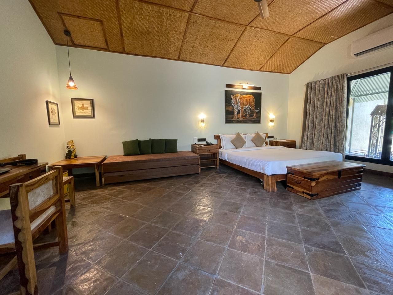 Cottage with Private sit-out