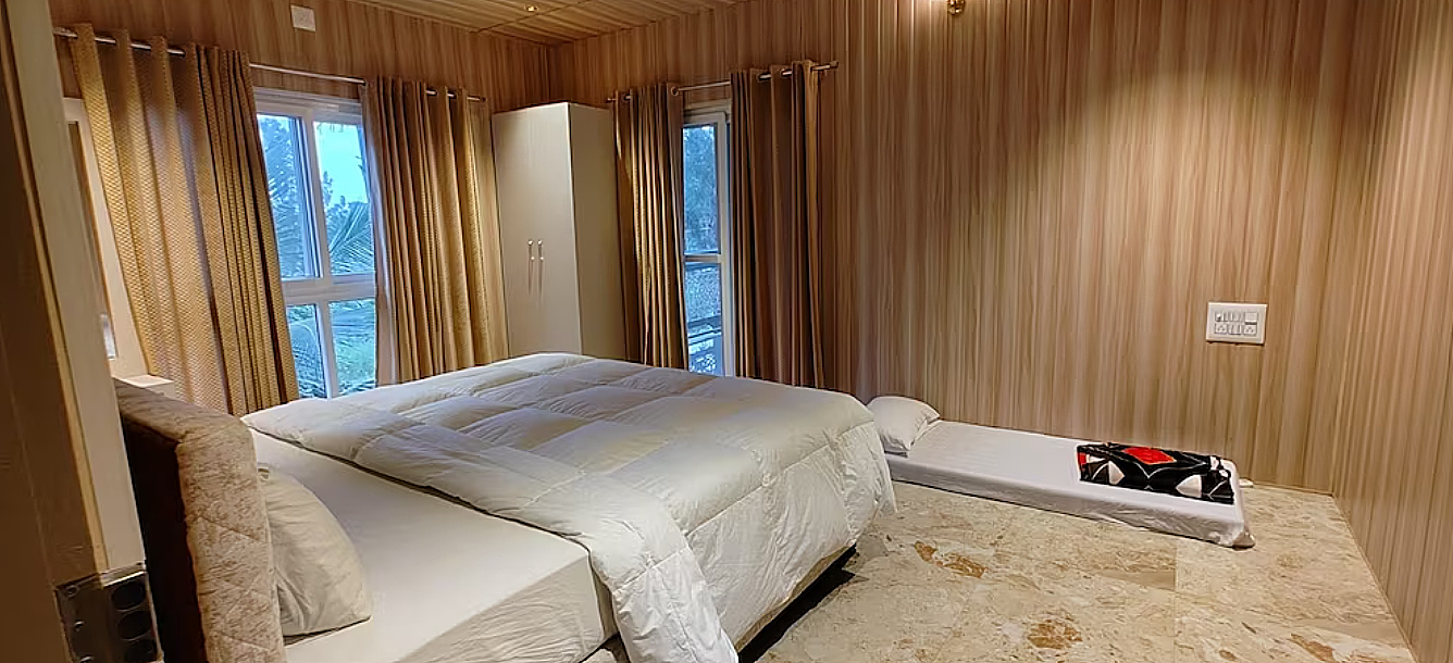 Premium Deluxe Room