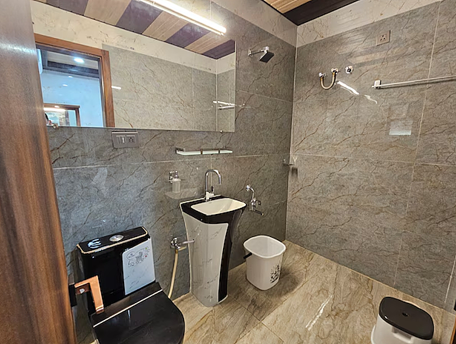 Cabana Deluxe Twin Room