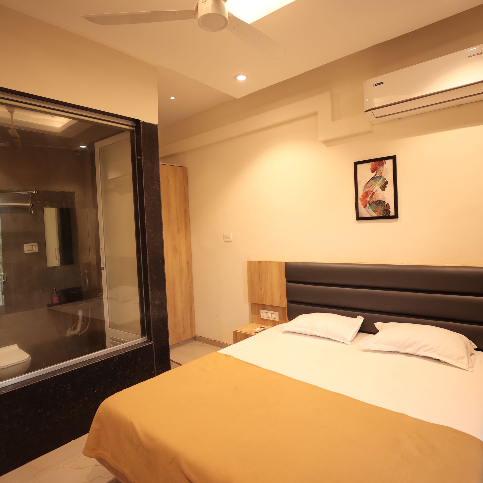 Deluxe Couple Room With View