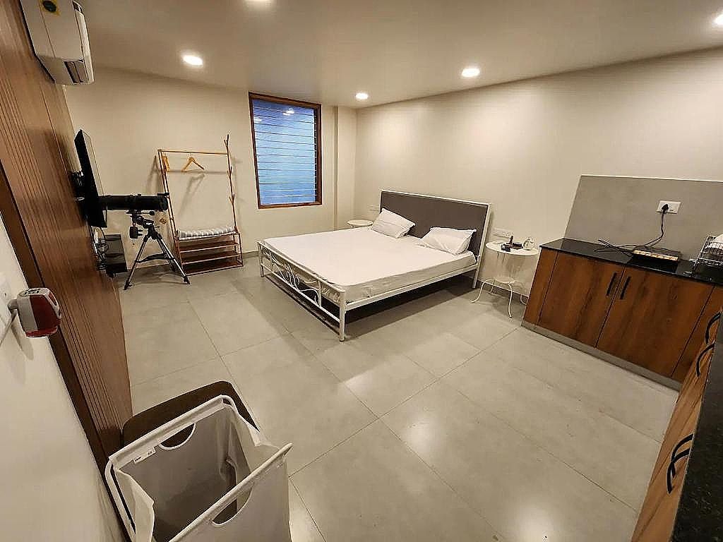 Saur Home Stay Deluxe Room - Chandini 3