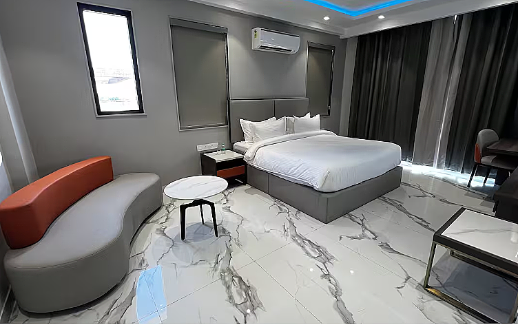 Executive Twin Room with Balcony and Kitchenette