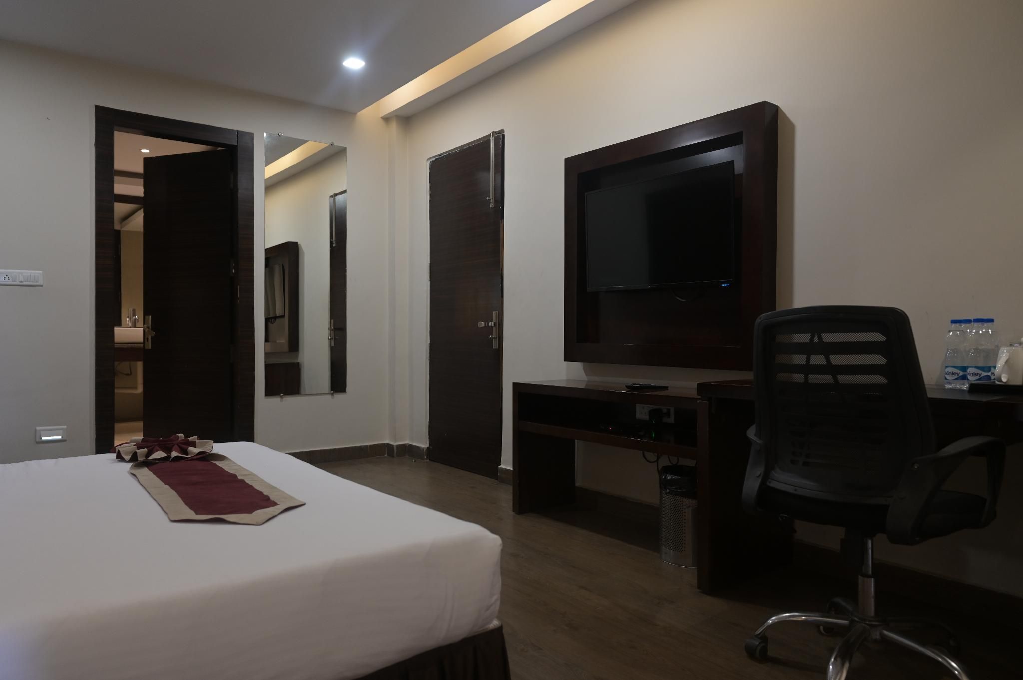 The Wave International Resort, Jamshedpur Deluxe Room 4