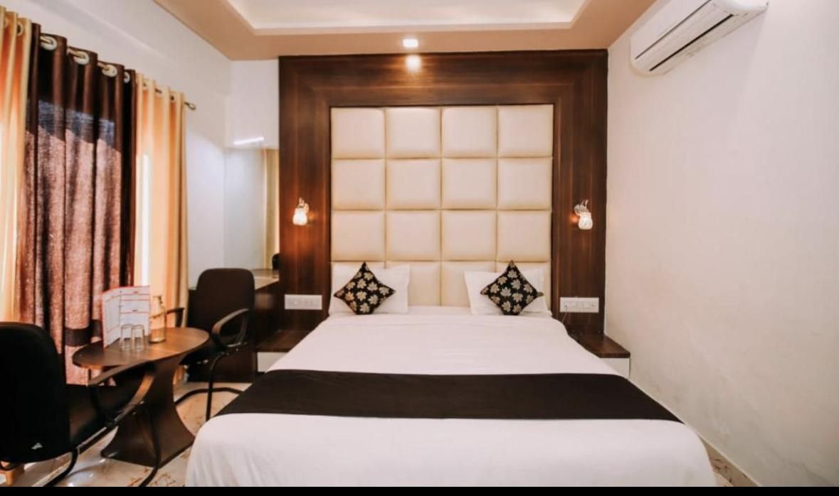 Mangal Residency and Rooftop Pool Premium Room  5