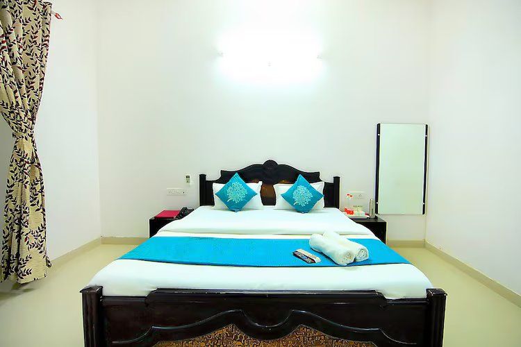 Anargh Holidays Inn Super Deluxe AC Room 2