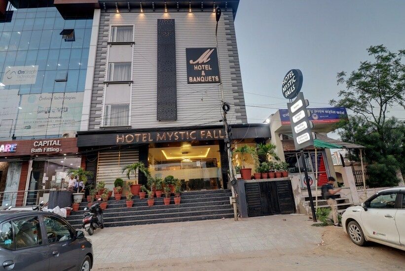 Hotel Exterior