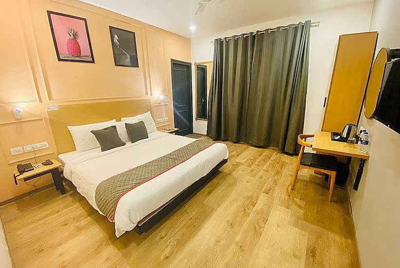 Premium Room