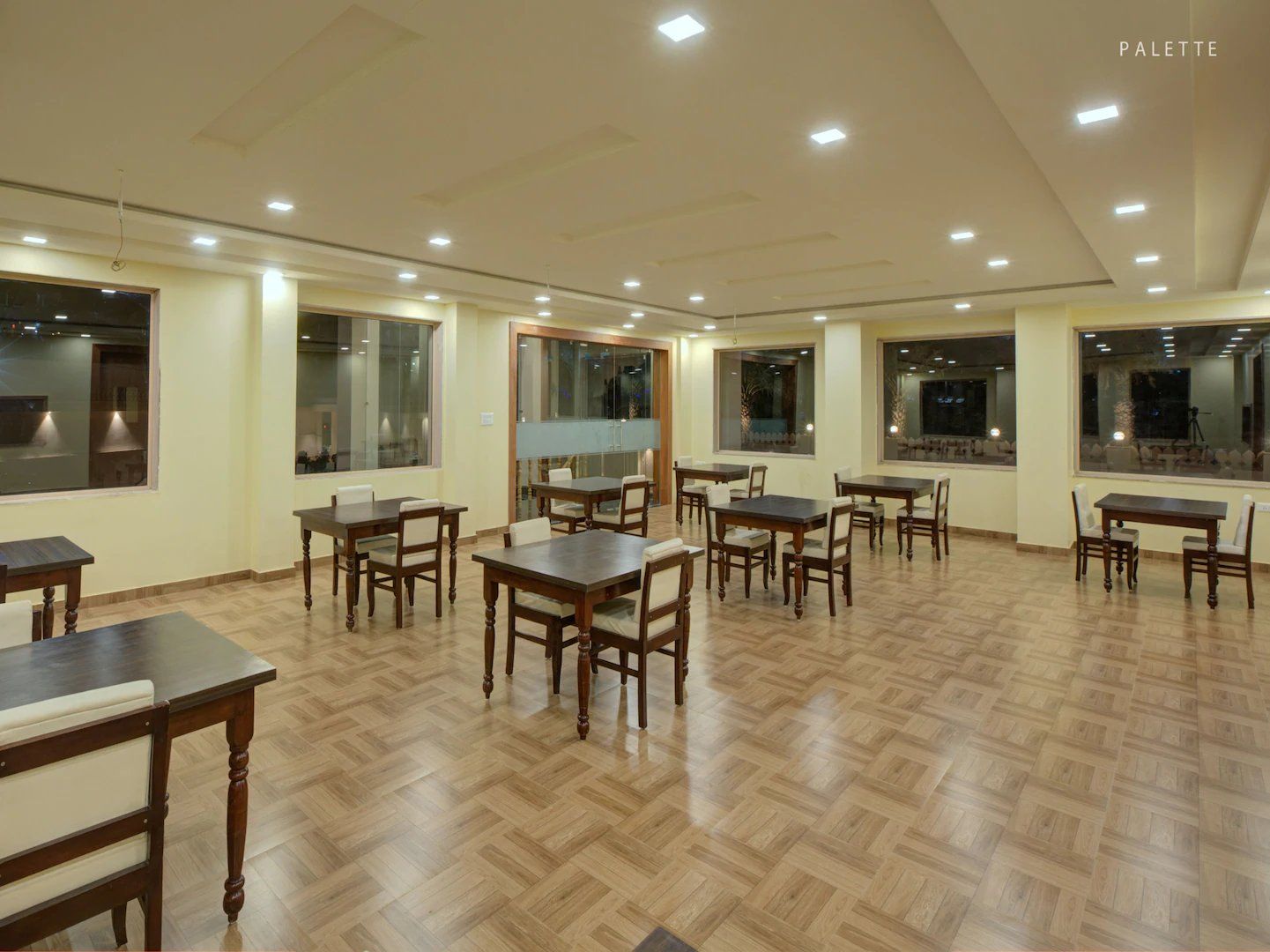 Food & Dining