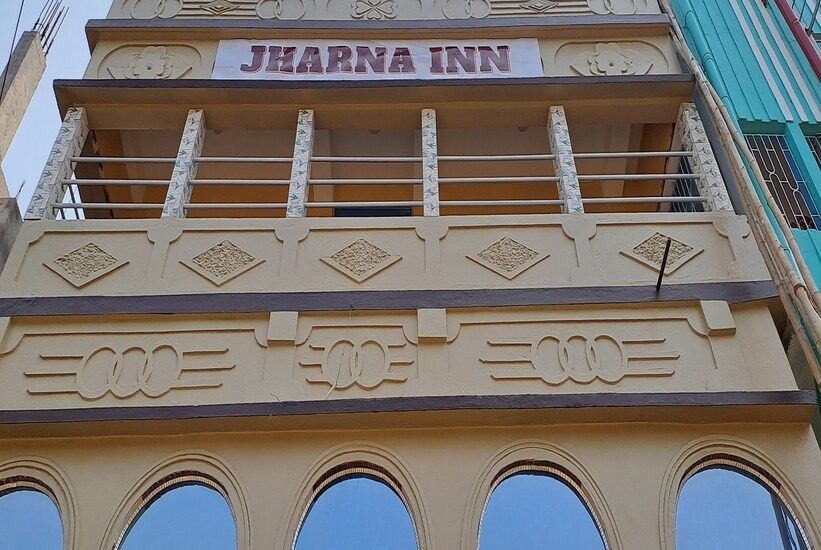 Jharna Inn