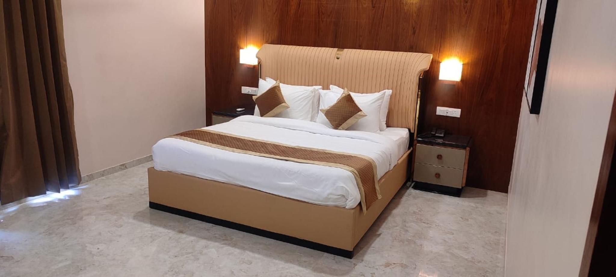 Suite with Living Room