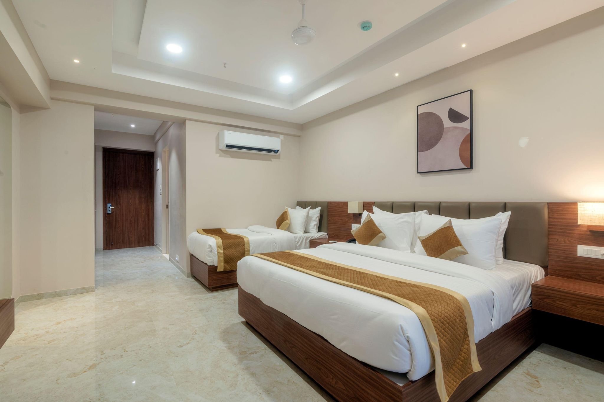 Super Deluxe Room with Balcony