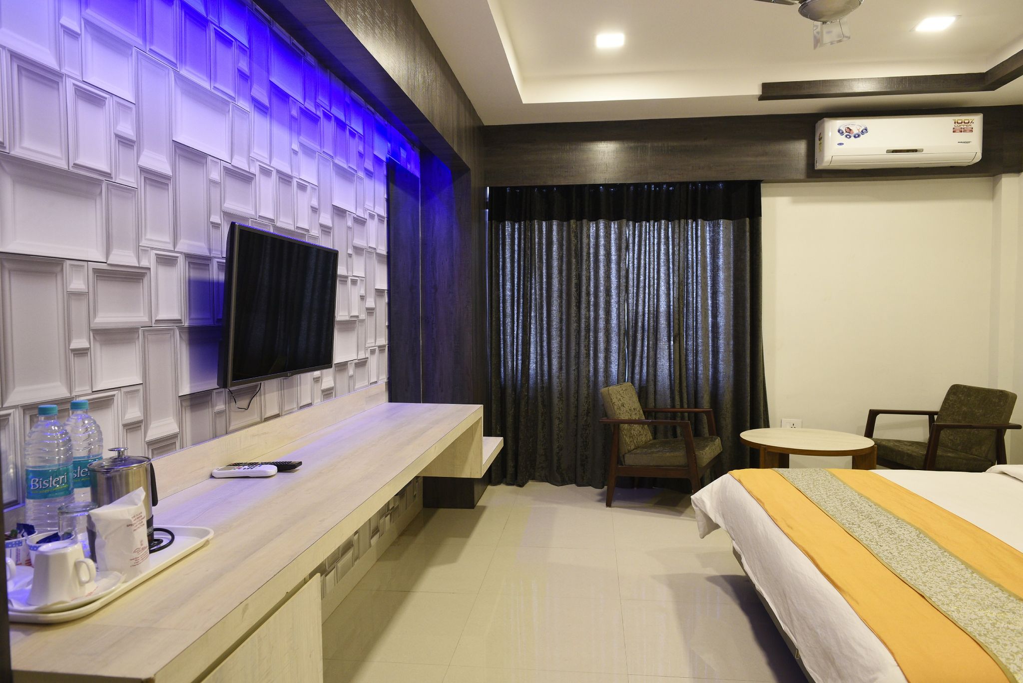 Hotel Rituraj (Pure Veg) Super Deluxe Room (King or Twin Bed) 17