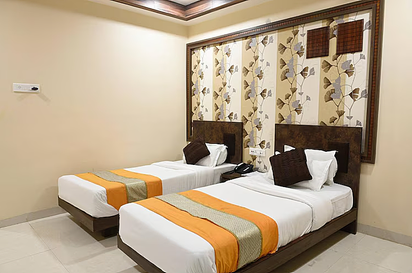 Hotel Rituraj (Pure Veg) Super Deluxe Room (King or Twin Bed)