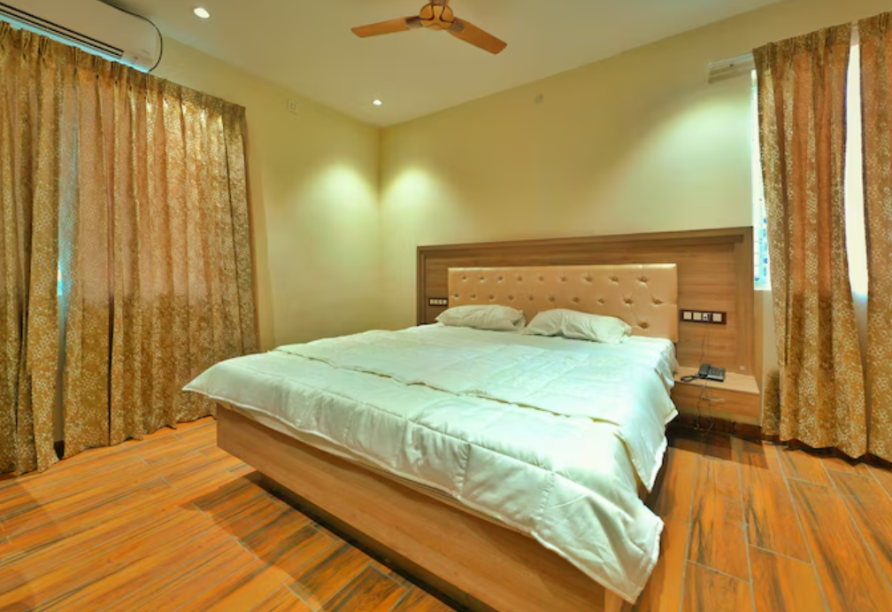 Hotel Royal Fort, Raichur Royal Suite Room 2