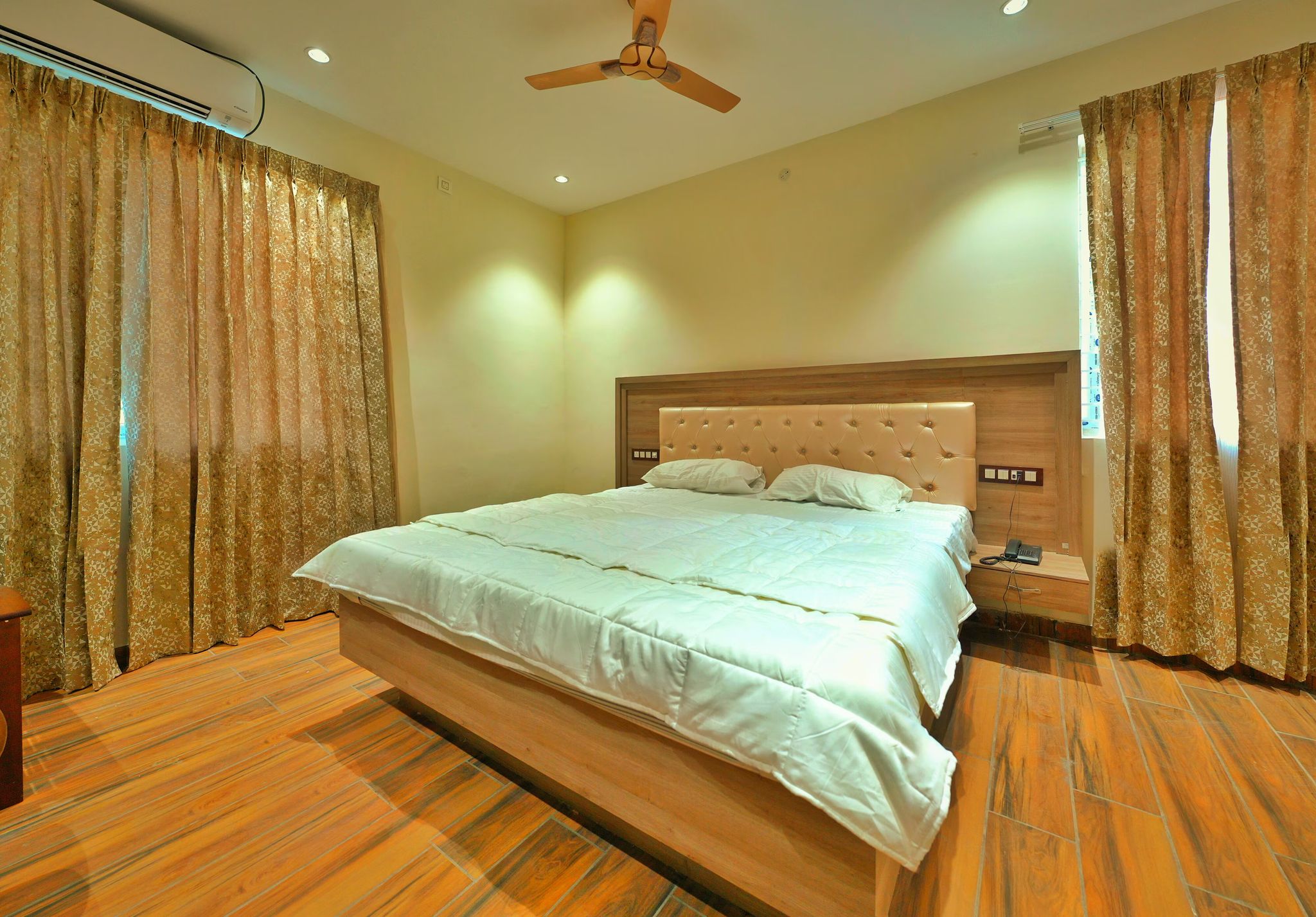 Hotel Royal Fort, Raichur Executive AC Room 3