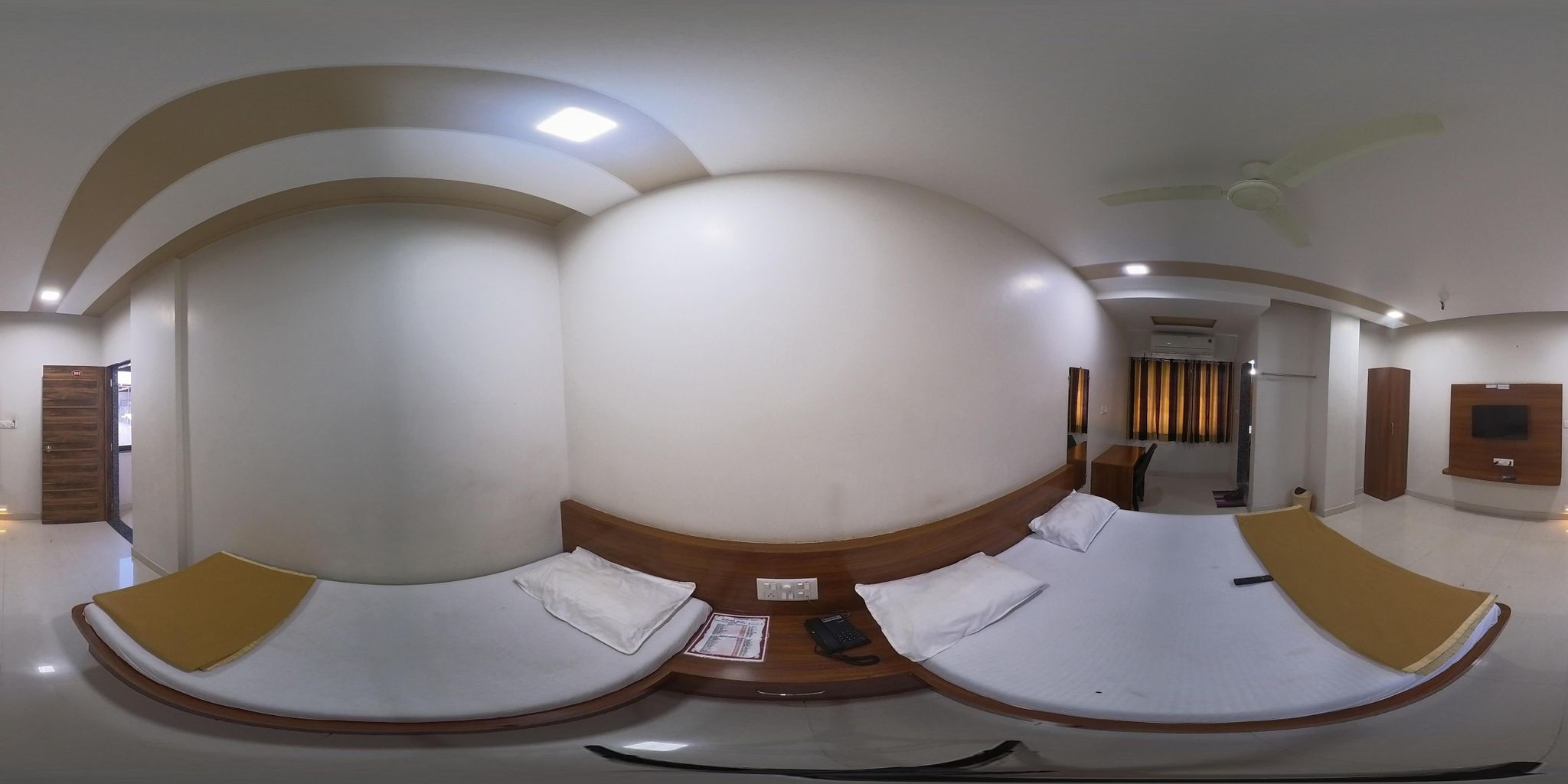 Royal Ac Room